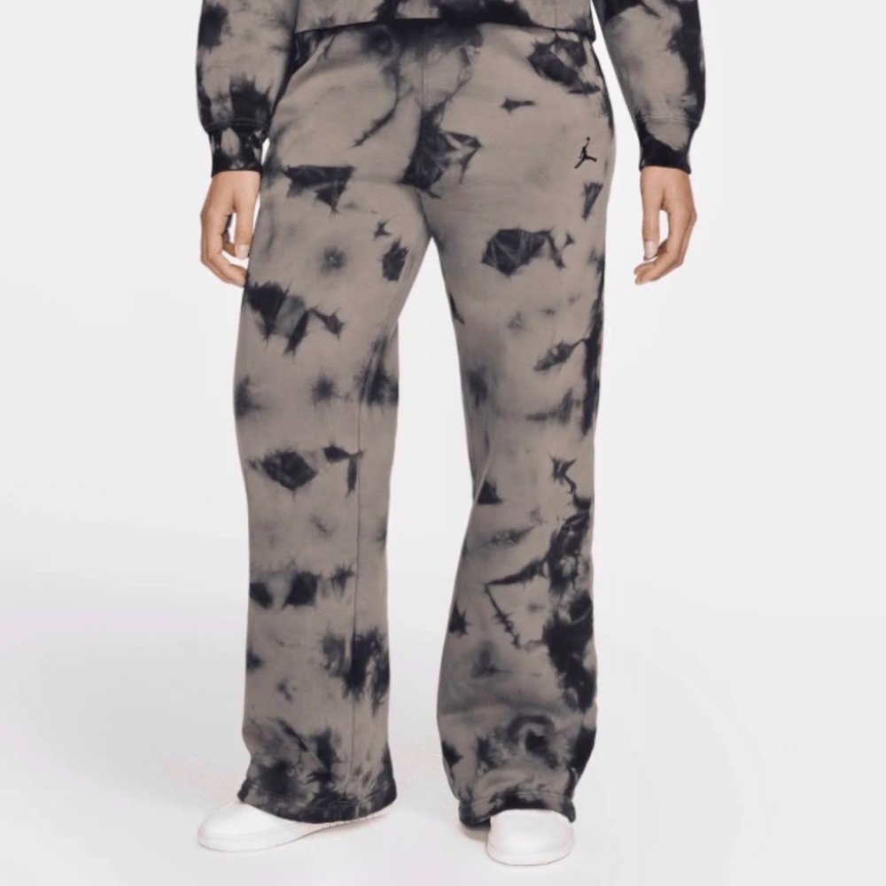 Large L - Jordan Heritage Fleece Sweatpants Black Grey Olive